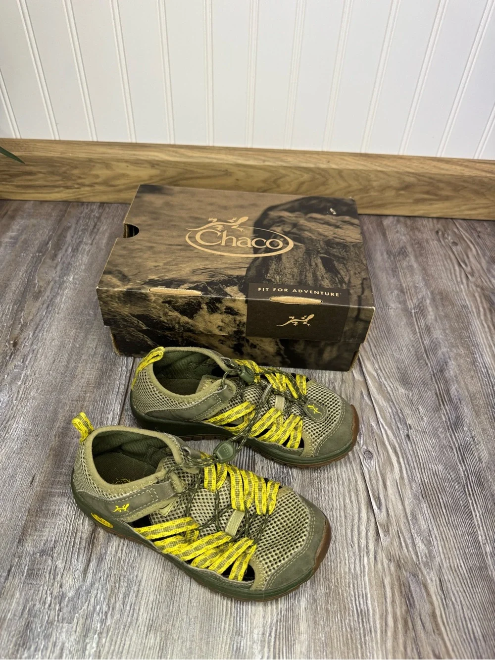 Chaco avocado green